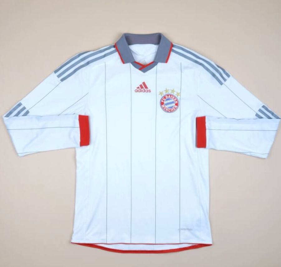 ⚪ Vintage 2009/10 Bayern Munich Away Jersey ⚪