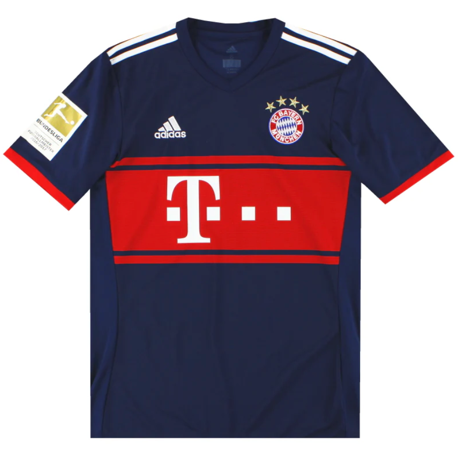 🔵 Vintage 2017/18 Bayern Munich Away Jersey 🔵