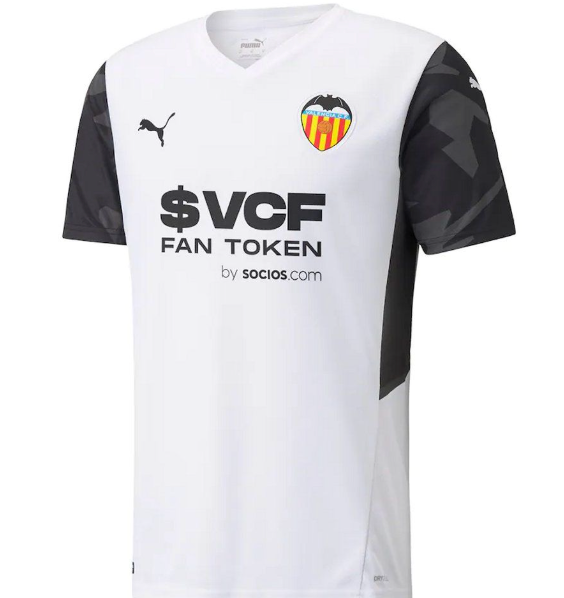 ⚪ The 2021/22 Valencia Home Kit