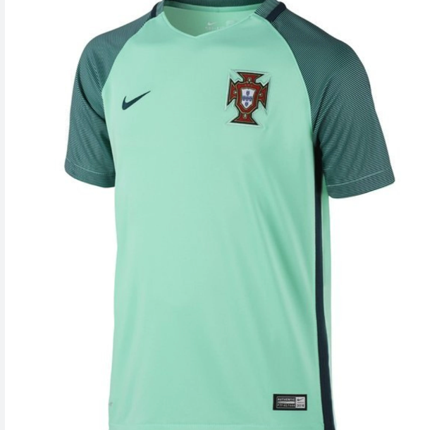 🇵🇹 2016: The Championship Glory Years away kit 🇵🇹
