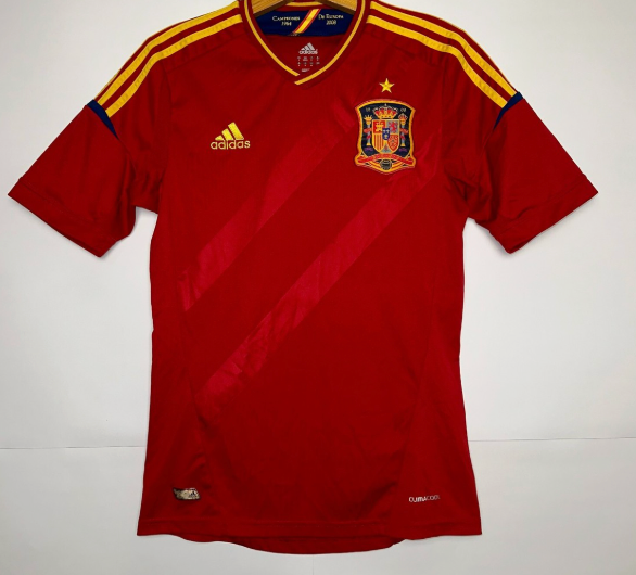 🇪🇸 Spain 2012: The "Historic Treble" Cycle home kit 🇪🇸